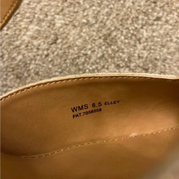 Dolce Vita Elley Gold Heels Pointed Toe. Slip On Size 8.5 M 3.5in heel NWOT - Picture 8 of 9